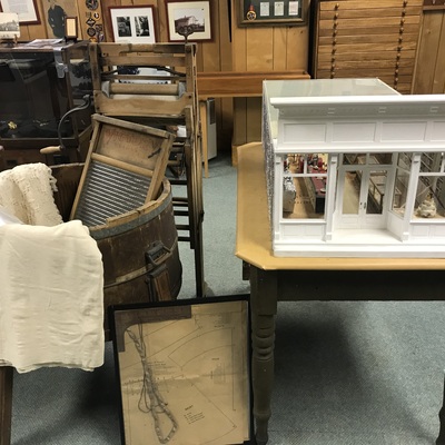 Vintage Wash Tub and Model of the Linesville Bakery