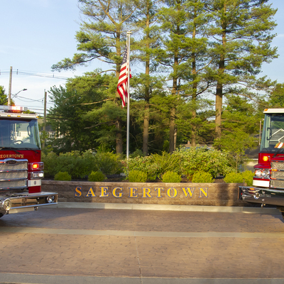 19-1 & 19-2 At the North Roundabout